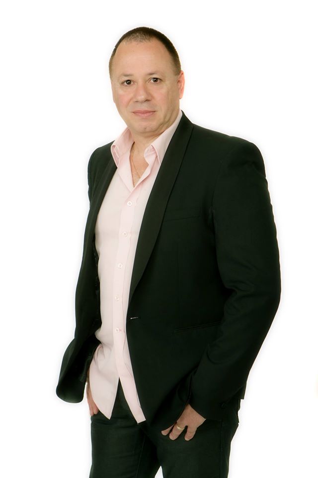 Ezio De Angelis Medium